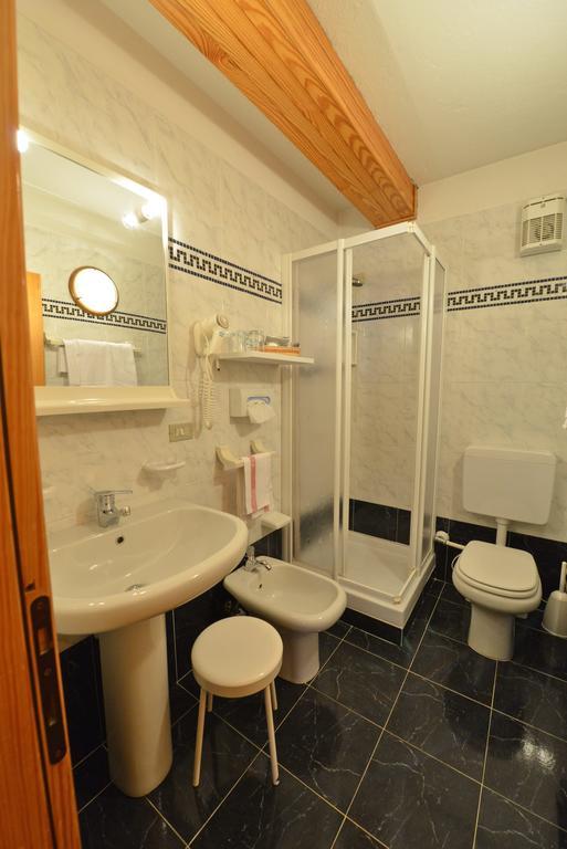 Petit Hotel コー​​ニュ エクステリア 写真