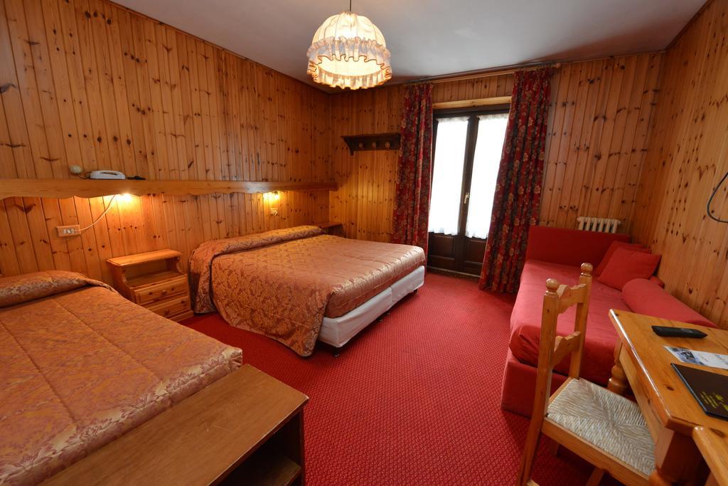 Petit Hotel コー​​ニュ エクステリア 写真